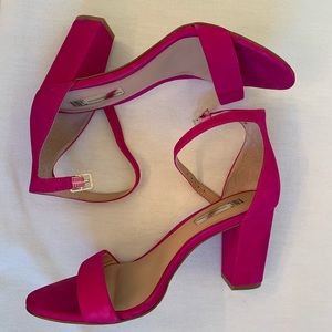 Size 7 INC deep fuchsia leather heels